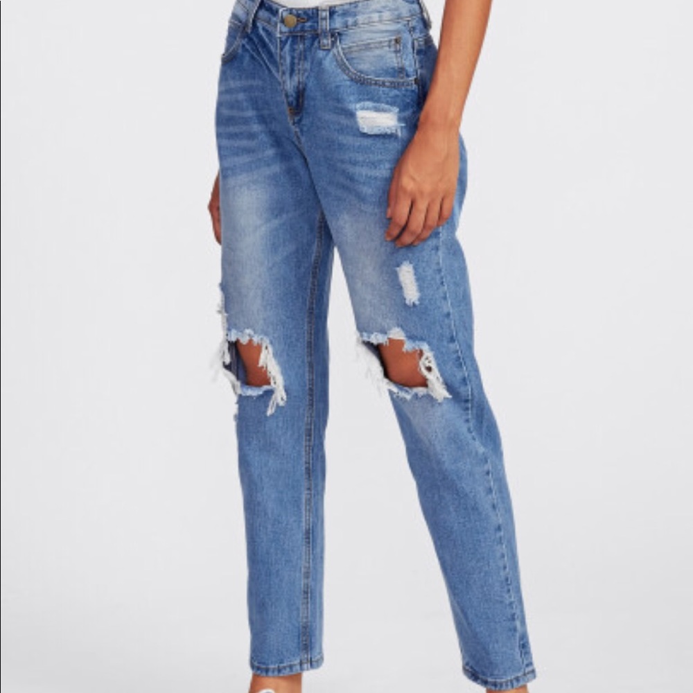 Ripped Knees Loose Jeans